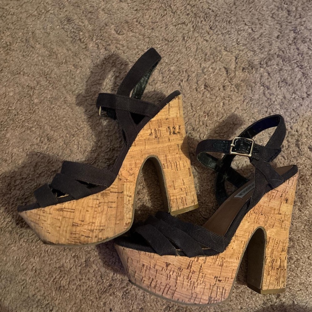 Steve Madden Black and Tan Platform Heels